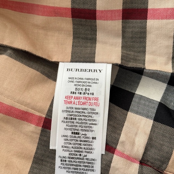 Burberry girls jacket size 2T with removable hood - Picture 6 of 6